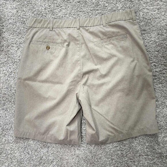 Men's Like New Khaki Grandslam Classic Dress Shorts with Slanted Pockets Size 38 - Picture 3 of 4